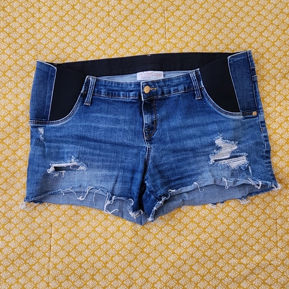 Lot of Maternity Shorts & Pants - Picture 6 of 12